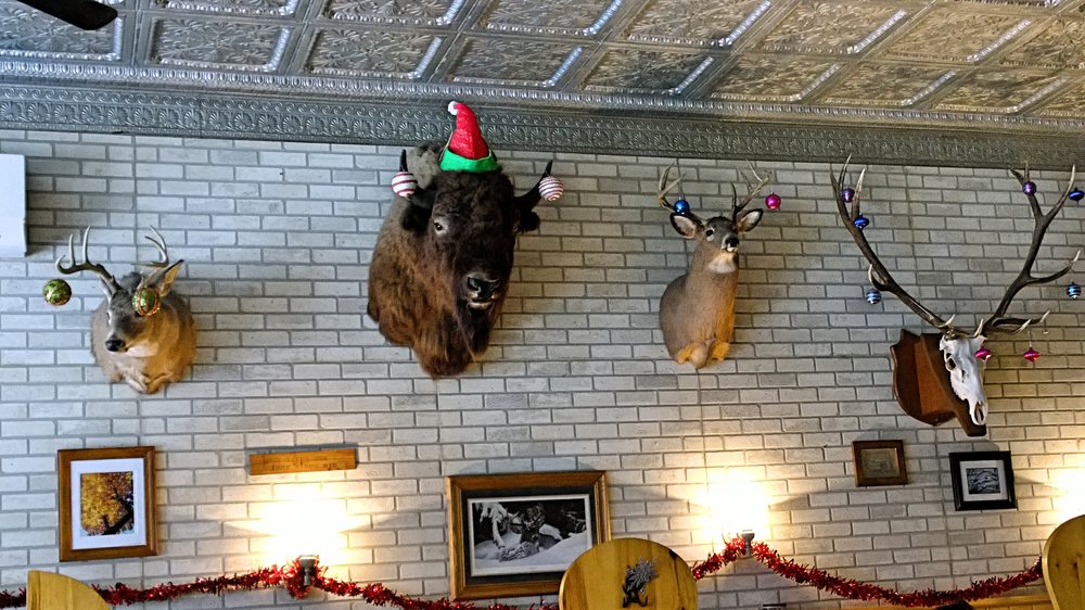 Iron River Pizza Parlor Logo