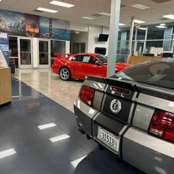 Fahrney Ford - Car Dealers Near Me - Selma, California