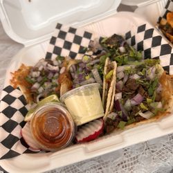 Tequileros Taqueria - Taco Tequilero