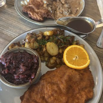 Old Castle Restaurant - Schnitzel - German Near Me - Ruskin, Florida