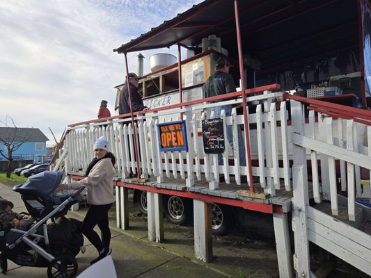 Bowpicker Fish and Chips by null