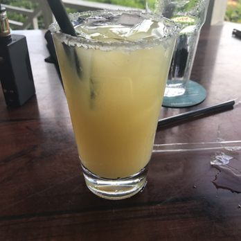Bahama Breeze - Classic margarita - Bars Near Me - Miami, Florida