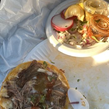 El Grullense Jal - I like to load my tacos myself!! - Food Trucks Near Me
