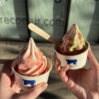 Indigo Cow - Hokkaido Milk and Matcha Swirl with Strawberry Sauce - Ice Cream & Frozen Yogurt Near Me - Seattle, Washington