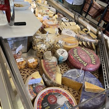 Oakville Wine Merchant - Cheese selections - Wine Tasting Room Near Me - Oakville, California Oakville Wine Merchant - Cheese selections - Wine Tasting Room Near Me - Oakville, California