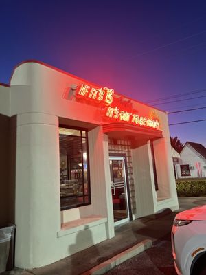 Borden's Ice Cream Shoppe by null