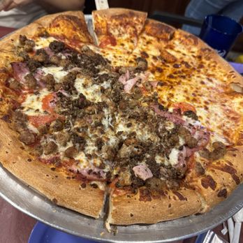 Big E Pizza - 16" meat lovers and cheese pizza - Pizza Near Me - Signal Hill, California