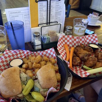 Big Dog's Draft House - Chicken Wings, Southwestern Turkey Melt w/tots. - American Near Me - Las Vegas, Nevada Big Dog's Draft House - Chicken Wings, Southwestern Turkey Melt w/tots. - American Near Me - Las Vegas, Nevada