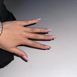 Morgan Oasis Nails