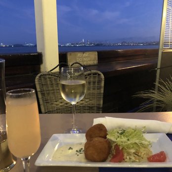 The Trident - bellini, sb, with crab cakes - Seafood Near Me - Sausalito, California The Trident - bellini, sb, with crab cakes - Seafood Near Me - Sausalito, California