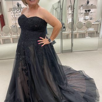 David's Bridal - Black the shoulder wedding gown with a long train. The size 18 fit perfectly. - Bridal Near Me - Augusta, Georgia