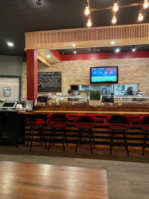 MAKI SUSHI BAR & GRILL by null