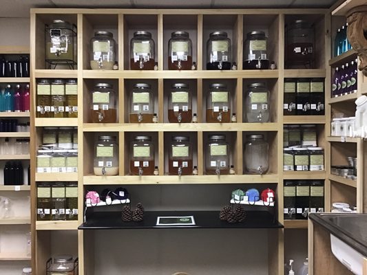 Refill Center - Biodegradable soaps/detergents Raw ingredients to create your own scented soaps & lotions. Let your creative side shine!

https://theecostoreonline.square.site/shop/refill-center/7