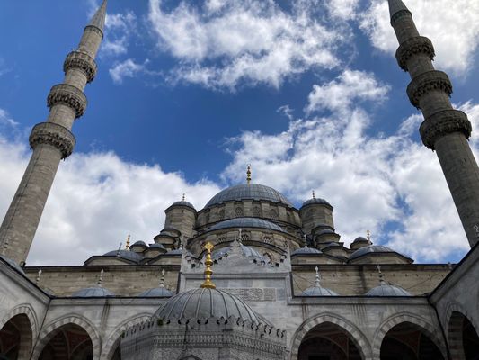Yeni Mosque by null