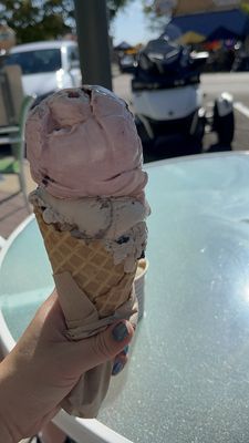 Scoops Ice Cream by null