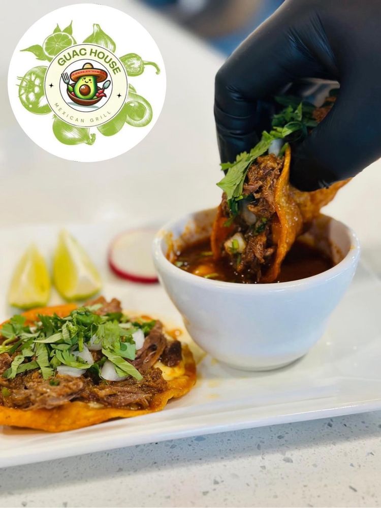 HOLY GUAC MEXICAN GRILL Updated September 2024 62 Photos 904 S