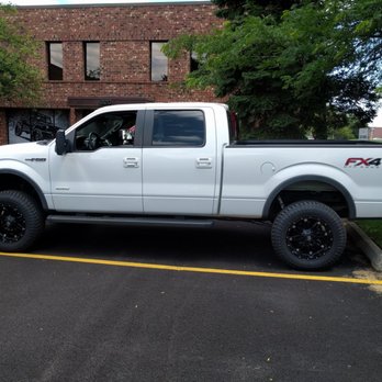 SD Wheel - Tires Near Me - Batavia, Illinois