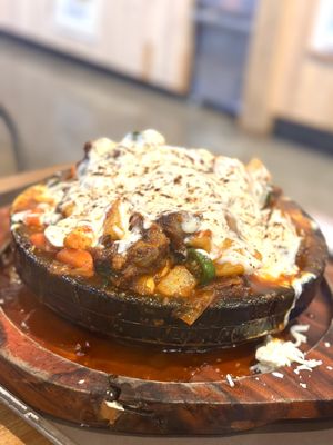 Daeho Kalbijjim & Beef Soup by null