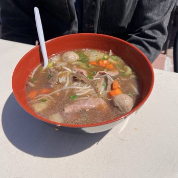 Wat Mongkolratanaram - Beef noodle soup - Thai Near Me - Berkeley, California