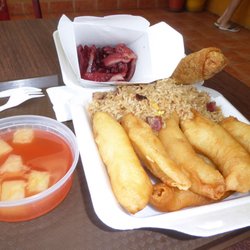 Main House - A lot of volume for around ten bucks. Sweet and sour sauce had the consistency of jello while still wet.