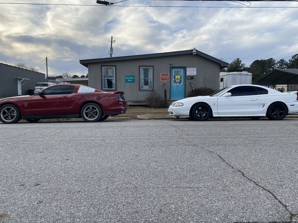 FAYETTE COUNTY PICKERS AND BOUTIQUE Updated April 2024 221 1st Ave NE, Fayette, Alabama