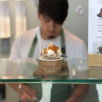Rocambolesc - My creation with the lovely Rocambolesc associate - Ice Cream & Frozen Yogurt Near Me - Barcelona, B Rocambolesc - My creation with the lovely Rocambolesc associate - Ice Cream & Frozen Yogurt Near Me - Barcelona, B