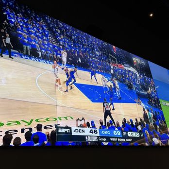 32 Brews Street - Big sports screens - Breweries Near Me - Elk Grove, California