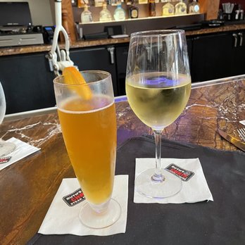 Ruth's Chris Steak House - Drinks at the bar. - Steakhouses Near Me - West Palm Beach, Florida Ruth's Chris Steak House - Drinks at the bar. - Steakhouses Near Me - West Palm Beach, Florida