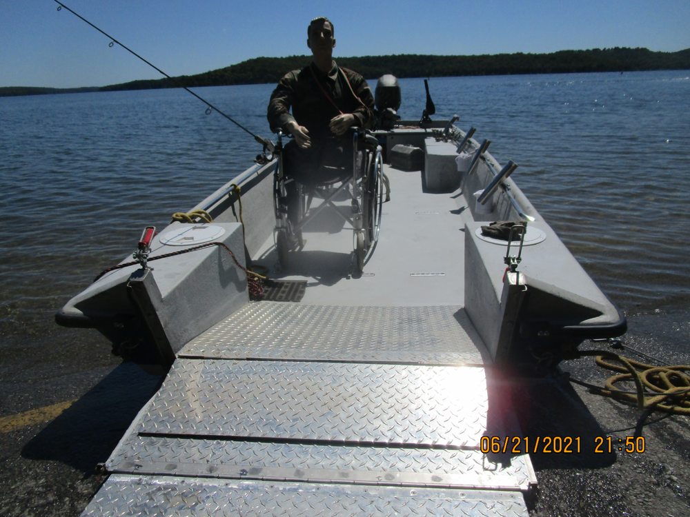 Walkingeagle fishing  Logo