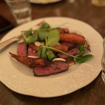 The Dutchess - Flat iron steak - Cafes Near Me - Ojai, California The Dutchess - Flat iron steak - Cafes Near Me - Ojai, California