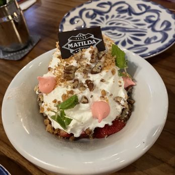 Matilda Salon Mexicano - Strawberries and cream dessert - Restaurants Near Me - Mérida, YUC Matilda Salon Mexicano - Strawberries and cream dessert - Restaurants Near Me - Mérida, YUC