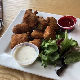 Jalapeño poppers! Yumm! Jalapeño poppers! Yumm!