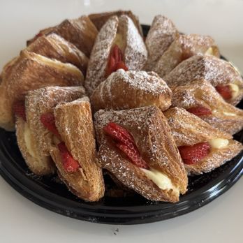 Cream Pan - Strawberry Croissant Tray - Bakeries Near Me - Tustin, California Cream Pan - Strawberry Croissant Tray - Bakeries Near Me - Tustin, California