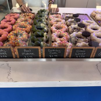 Sleepyhead Donut - Donuts Near Me - Paradise, Nevada