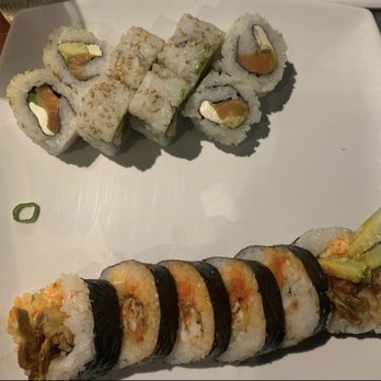 Trapper's Sushi - Spider roll and New York Roll - Sushi Bars Near Me - Parkland, Washington