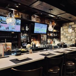 Nonna's Citi Cucina - Another bar area.