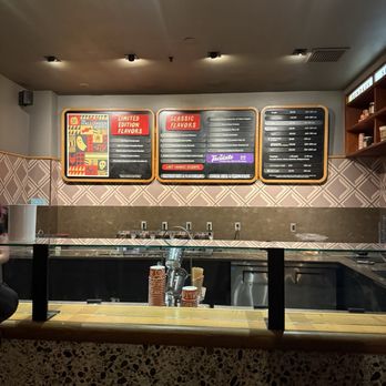 Salt & Straw - Menu behind the counter - Ice Cream & Frozen Yogurt Near Me - Portland, Oregon Salt & Straw - Menu behind the counter - Ice Cream & Frozen Yogurt Near Me - Portland, Oregon