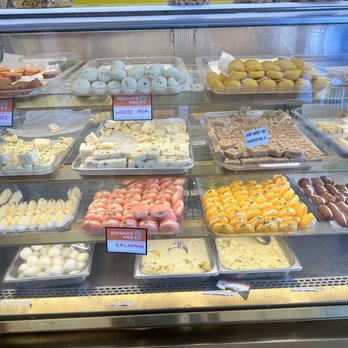 Bikaner Sweets Chaat Cafe - Delicious sweets - Indian Near Me - Sunnyvale, California Bikaner Sweets Chaat Cafe - Delicious sweets - Indian Near Me - Sunnyvale, California
