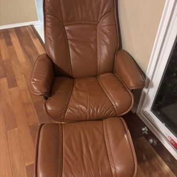 Mobile Leather Repair - The after! Shiny and soft! - Auto Upholstery Near Me Mobile Leather Repair - The after! Shiny and soft! - Auto Upholstery Near Me