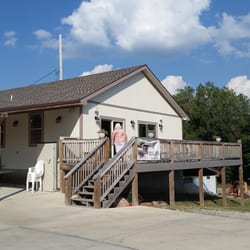 Rowe Ridge Vineyard & Winery - Tasting Room