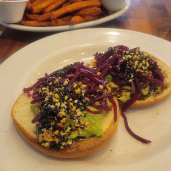 Floret - Gluten free avocado toast and yam fries - Vegetarian Near Me - Seattle, Washington Floret - Gluten free avocado toast and yam fries - Vegetarian Near Me - Seattle, Washington