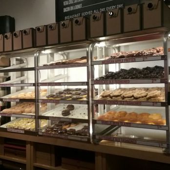 Do-Rite Donuts & Chicken - Small selection but they're good. - Donuts Near Me - Chicago, Illinois Do-Rite Donuts & Chicken - Small selection but they're good. - Donuts Near Me - Chicago, Illinois