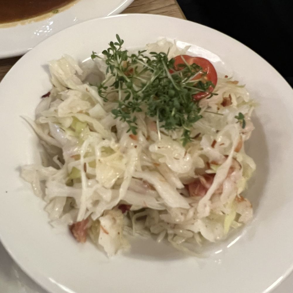 Wirtshaus Maximilian - Cole slaw - Bavarian Near Me - Munich, BY