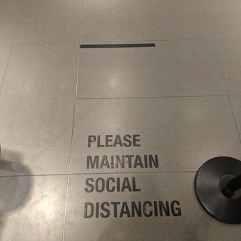 Zara - Social distancing markers at checkout - Men's Clothing Near Me - TORONTO, Ontario