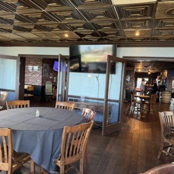 Calvert's in the Heights - Pubs Near Me - Pensacola, Florida Calvert's in the Heights - Pubs Near Me - Pensacola, Florida