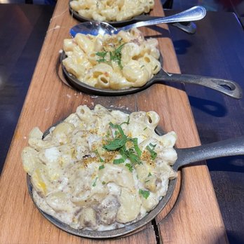 Flights - Mac & 4 Cheese Flight - New American Near Me - Las Vegas, Nevada Flights - Mac & 4 Cheese Flight - New American Near Me - Las Vegas, Nevada