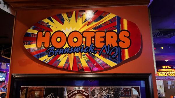 Hooters by null