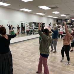Emerald Starling Belly Dance - Group Improv Belly Dance Class at the Crescent Collective in Liverpool, NY