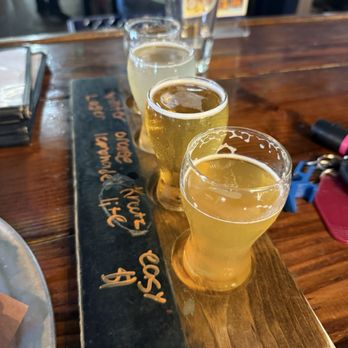 Krootz Brewing Company - Flight - Brewpubs Near Me - Gainesville, Texas