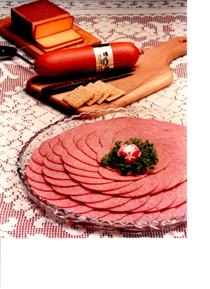 Brookview Farm Meats & Bbq Logo